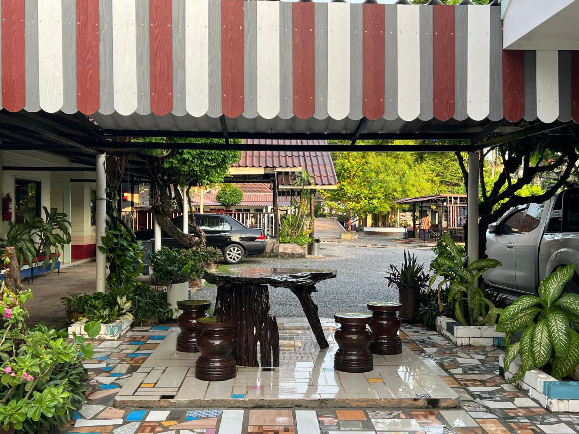 Suanpai Resort 사타힙 외부 사진