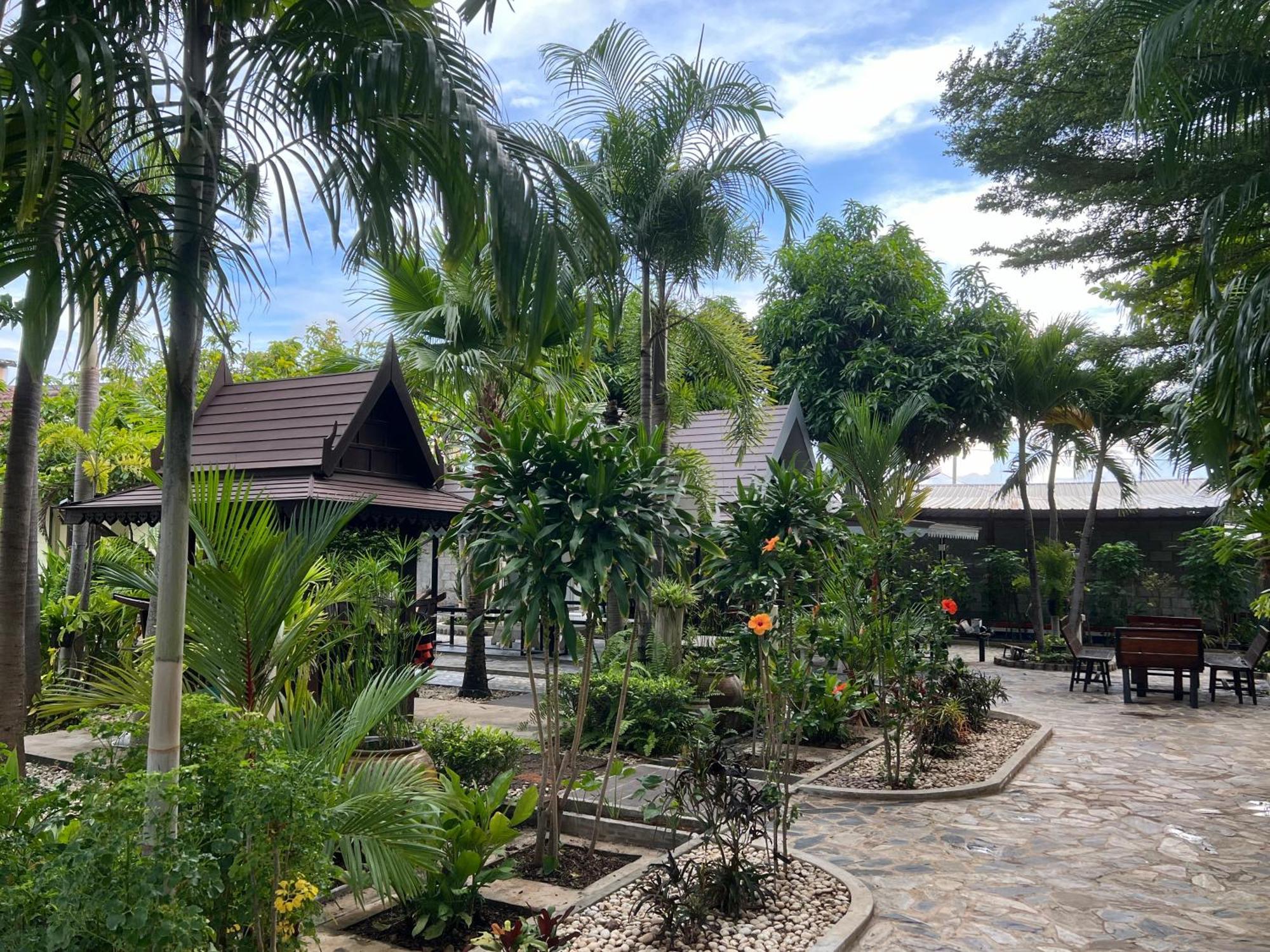 Suanpai Resort 사타힙 외부 사진